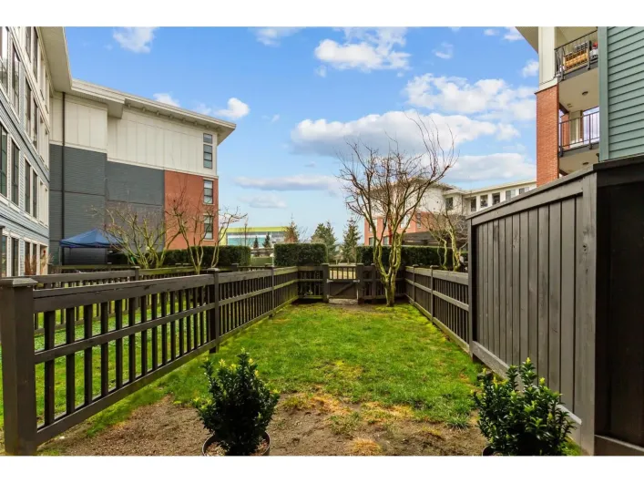 132 15168 33 AVENUE, Surrey