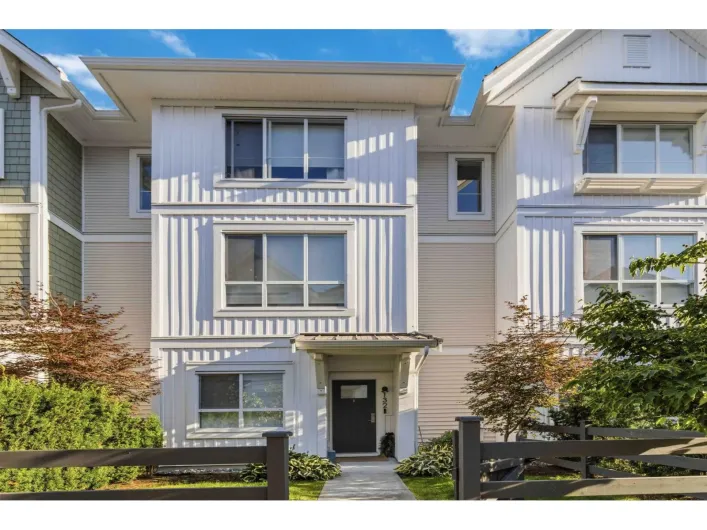 132 8335 NELSON STREET, Mission