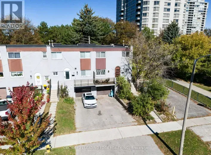 132 BONIS AVENUE, Toronto