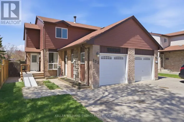 132 CASTLEBAR CRESCENT, Oshawa