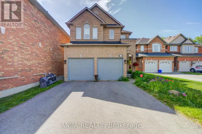 132 ESTATE GARDEN DRIVE, Richmond Hill