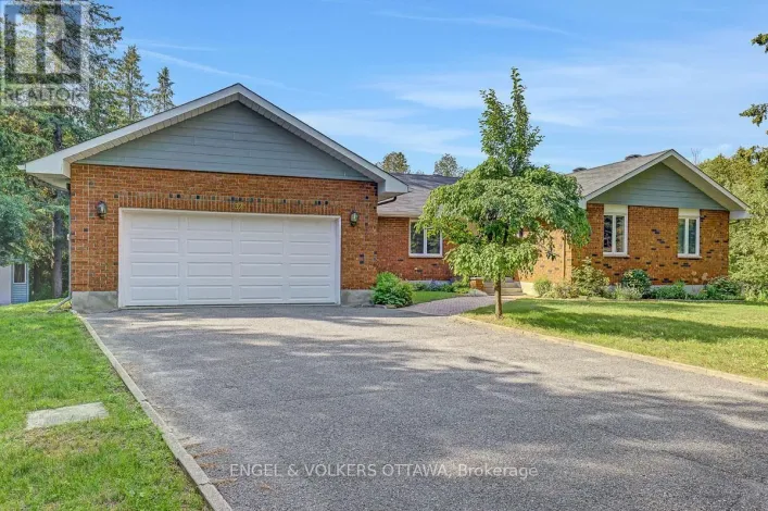 132 GREY STONE DRIVE, Ottawa
