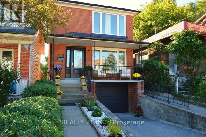 132 HARDING BOULEVARD, Toronto