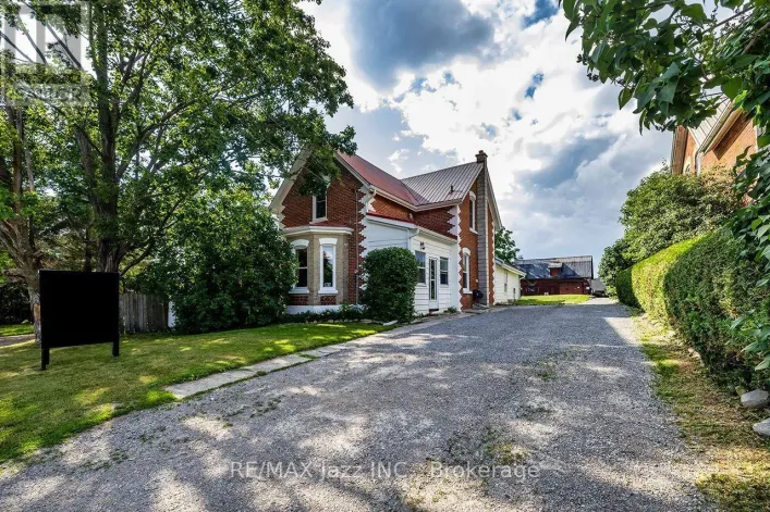 132 KING STREET, Kawartha Lakes