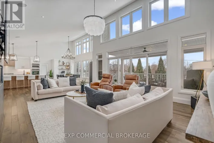 132 PARKVIEW DRIVE, Woodstock
