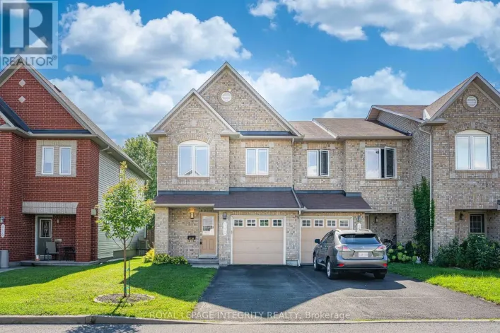 132 SILVERMOON CRESCENT, Ottawa