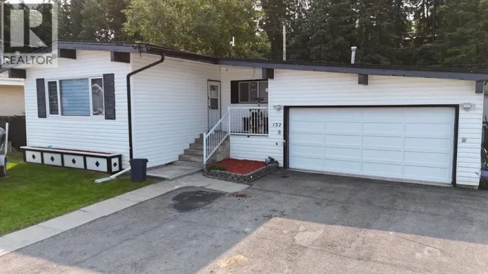 132 SUNWAPTA Drive, Hinton
