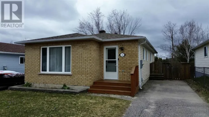 132 Taylor BLVD, Elliot Lake
