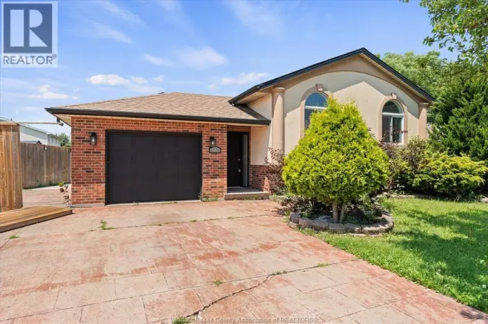 House for sale: 1320 HANSEN CRESCENT, Windsor