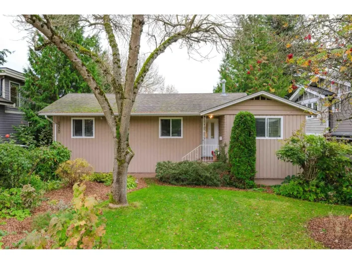 1320 KENT STREET, White Rock