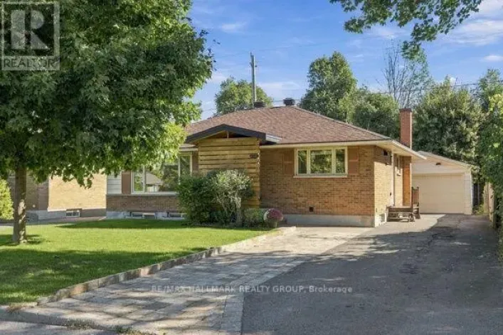 1321 RIDEOUT CRESCENT, Ottawa
