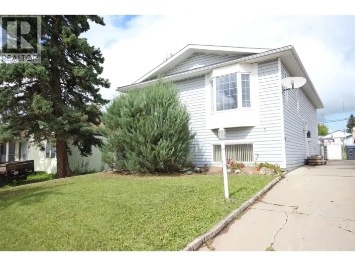1324 95 Avenue, Dawson Creek