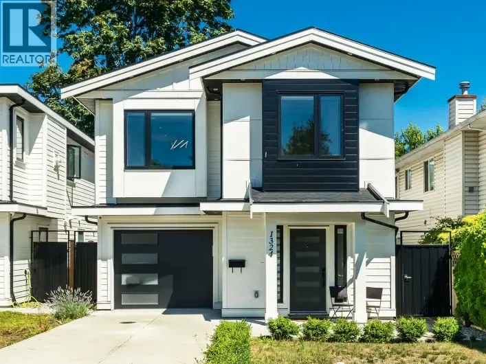 House for sale: 1324 W 15TH STREET, North Vancouver
