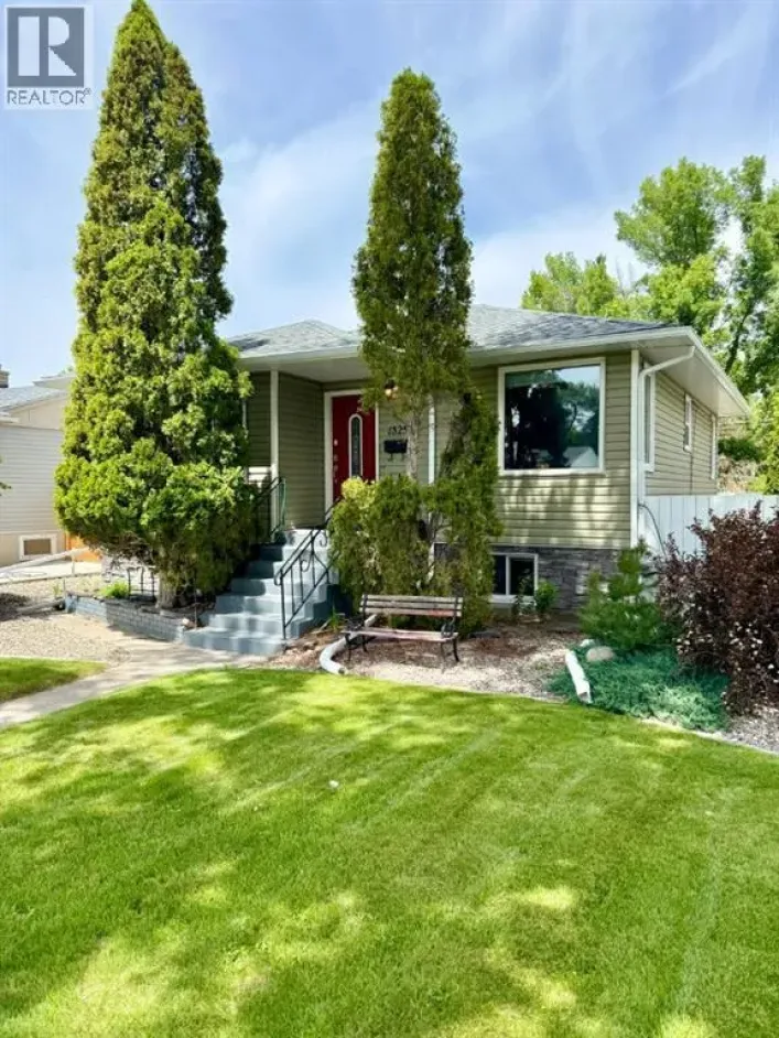 1325 13 Avenue S, Lethbridge