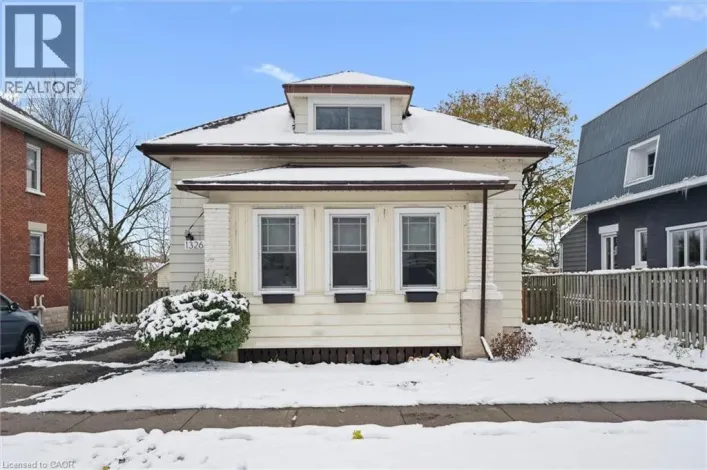 1326 QUEENSTON Road, Cambridge