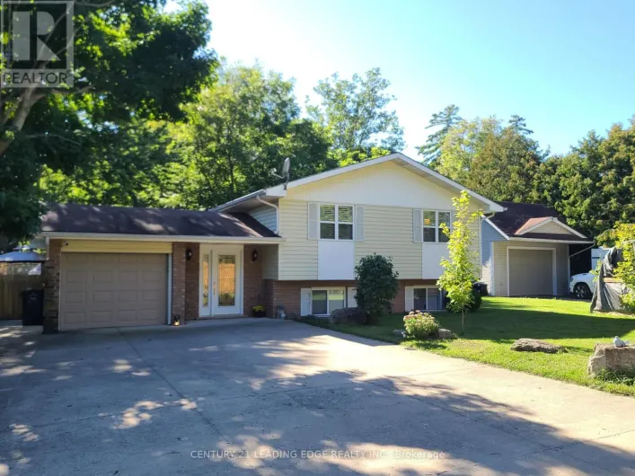 House for sale: 1327 EAST QUARTER LINE ROAD, Norfolk