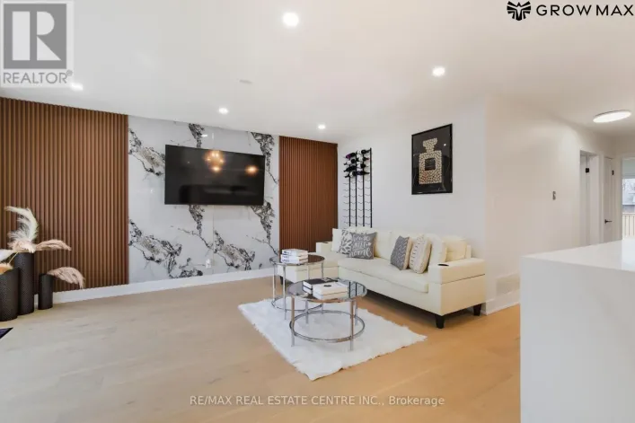 1328 BUNNELL DRIVE, Burlington