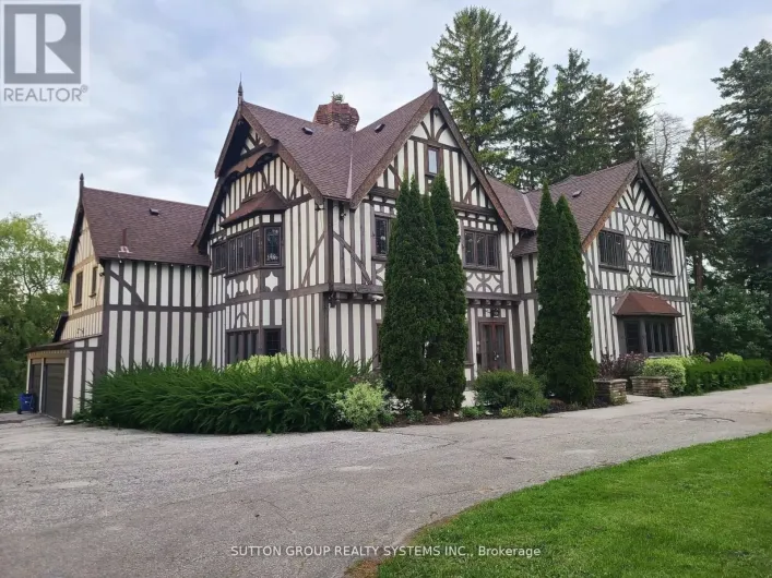 13284 BATHURST STREET, King