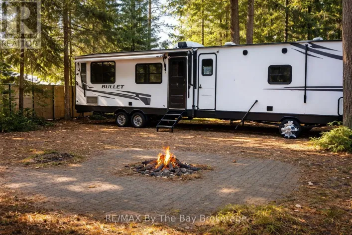 133 - 85 THEME PARK DRIVE, Wasaga Beach