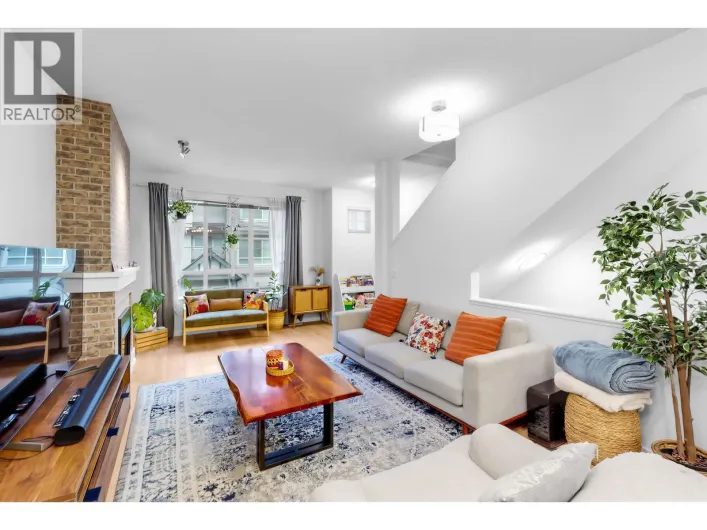 133 9133 GOVERNMENT STREET, Burnaby