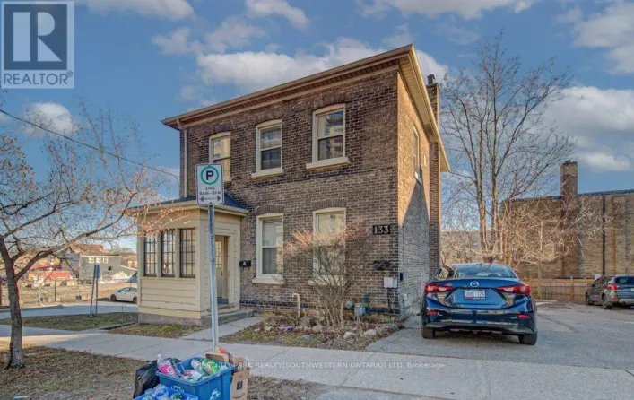 133 DARLING STREET, Brantford