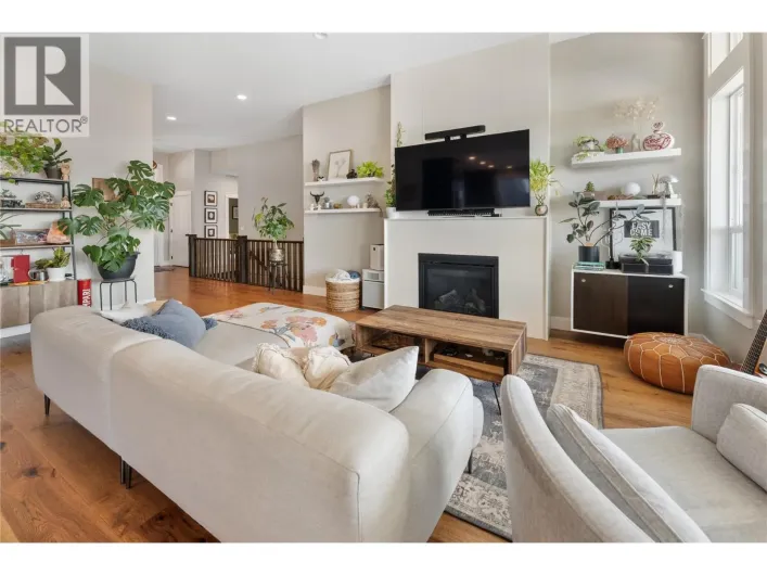 13301 Apex Lane, Lake Country