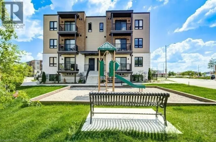 1331 COUNTRYSTONE Drive Unit# B15, Kitchener