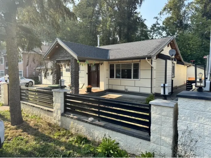 13317 84 AVENUE, Surrey