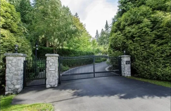 13328 WOODCREST DRIVE, Surrey