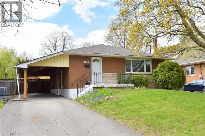 1338 DE QUINCY Crescent, Burlington