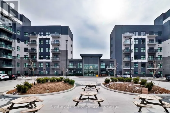 134 - 102 GROVEWOOD COMMON, Oakville