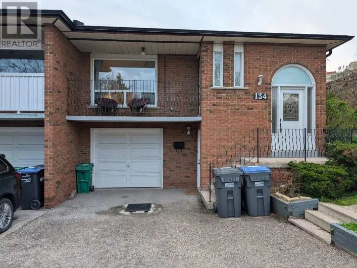 134 CHALFIELD LANE, Mississauga