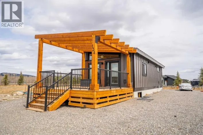 134 Cottageclub Court, Rural Rocky View County
