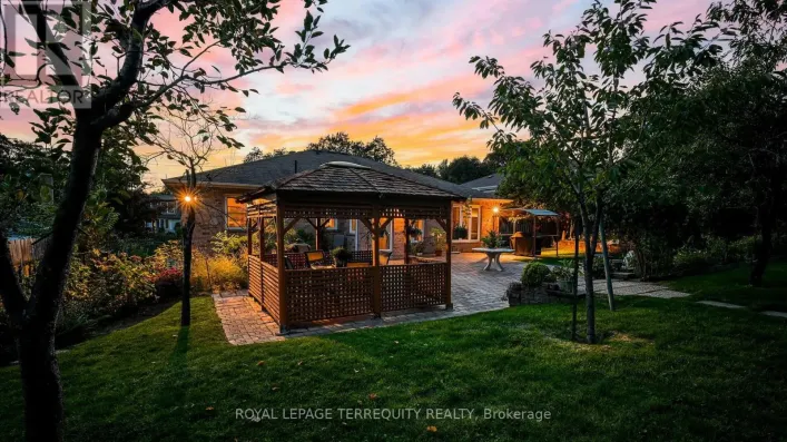 134 HADRIAN DRIVE, Toronto