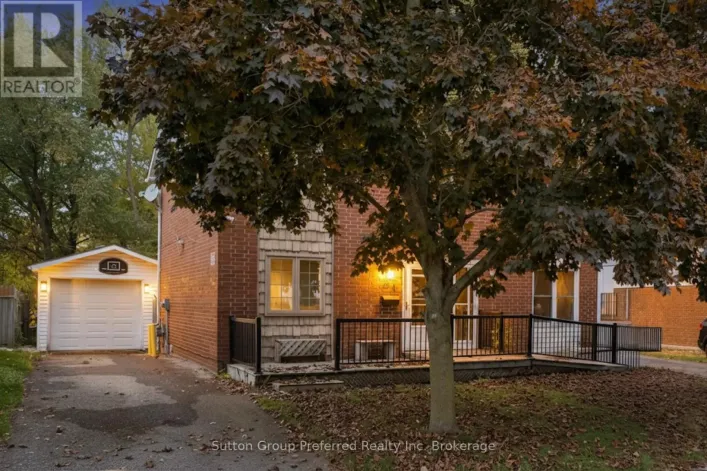 134 KEATS DRIVE, Woodstock