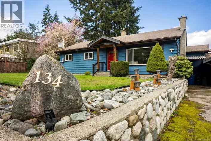 134 Roberta Rd W, Nanaimo