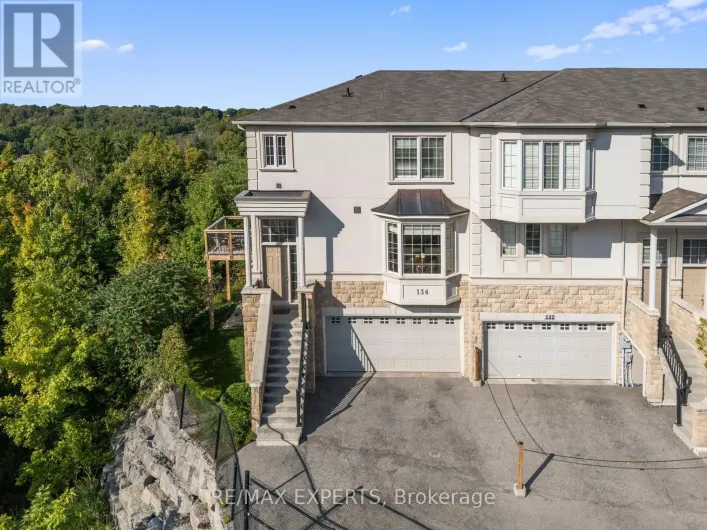 134 ROLLING HILLS LANE, Caledon