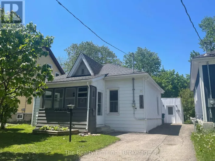 134 WELL STREET, Stratford