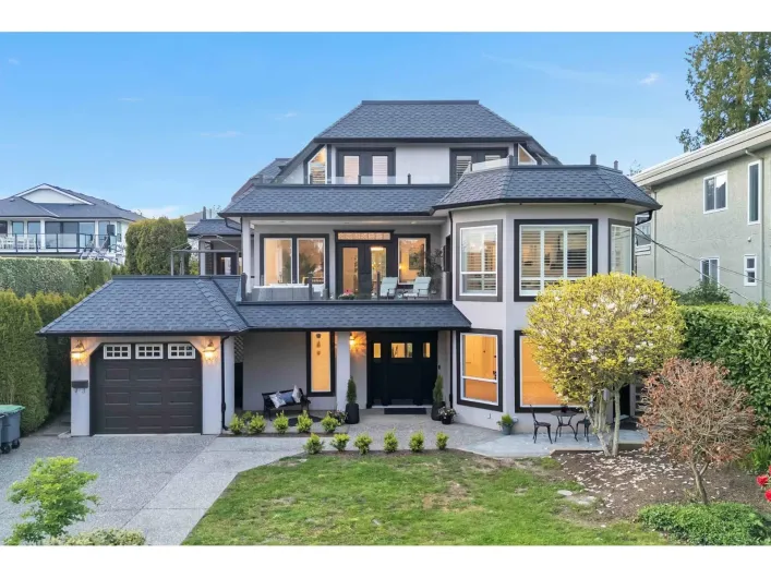13407 MARINE DRIVE, Surrey