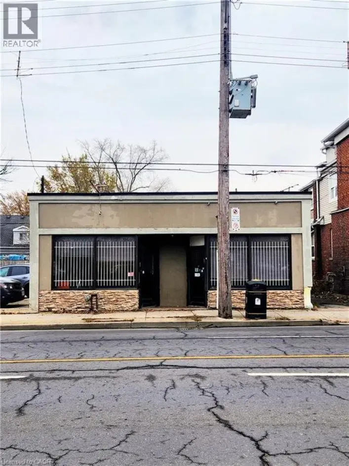 1342 BARTON Street E, Hamilton