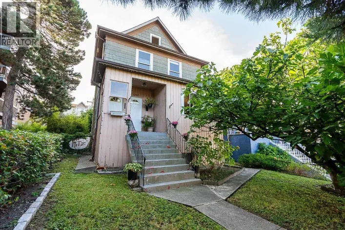 1342 GRANT STREET, Vancouver
