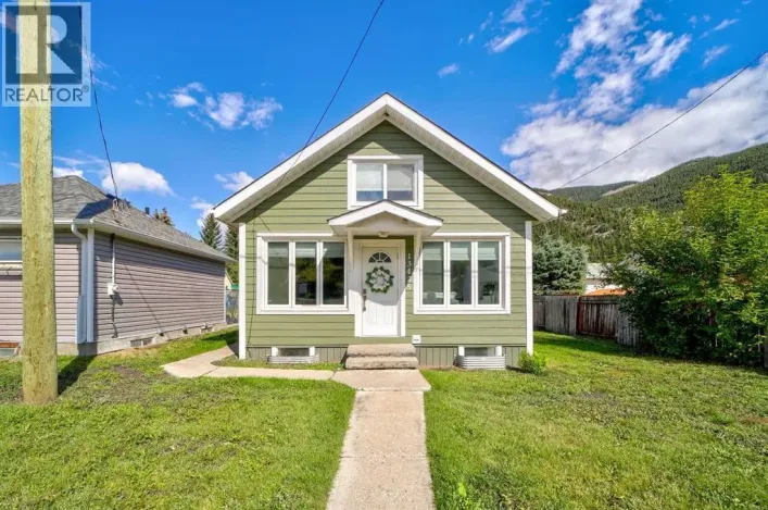 13425 18 Avenue, Blairmore