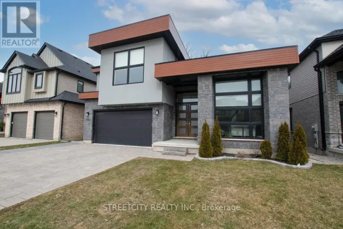 1345 DYER CRESCENT, London North