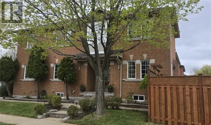 1347 BROOKSTAR Drive, Oakville