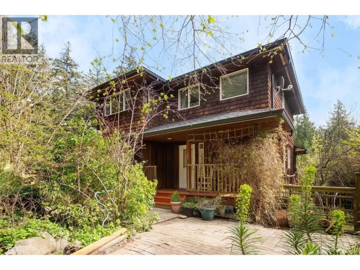 1347 EAGLE CLIFF ROAD, Bowen Island