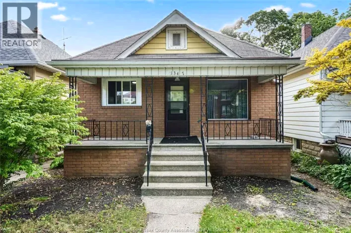 1347 Lincoln, Windsor