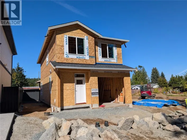 1348 McKinley Rd, Ladysmith