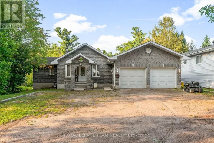 1349 VICTORIA STREET, Petawawa