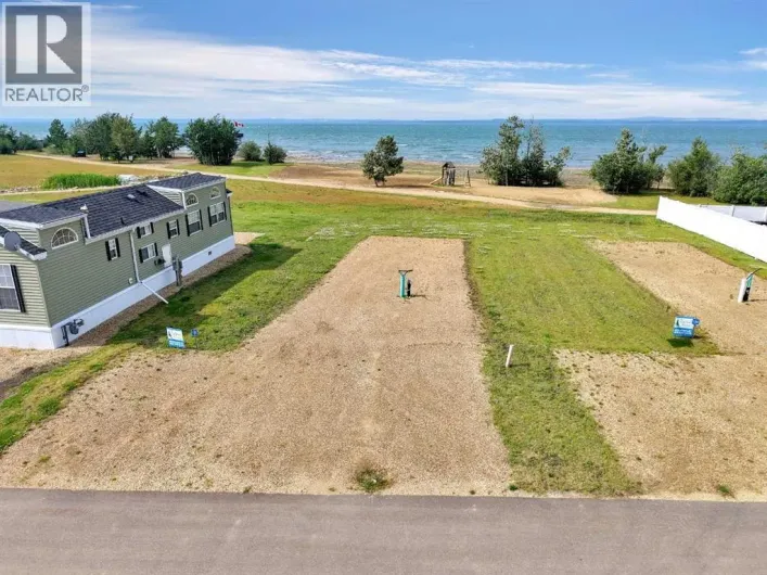 135, 41310 Range Road 282, Rural Lacombe County