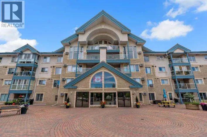 135, 7229 Sierra Morena Boulevard SW, Calgary